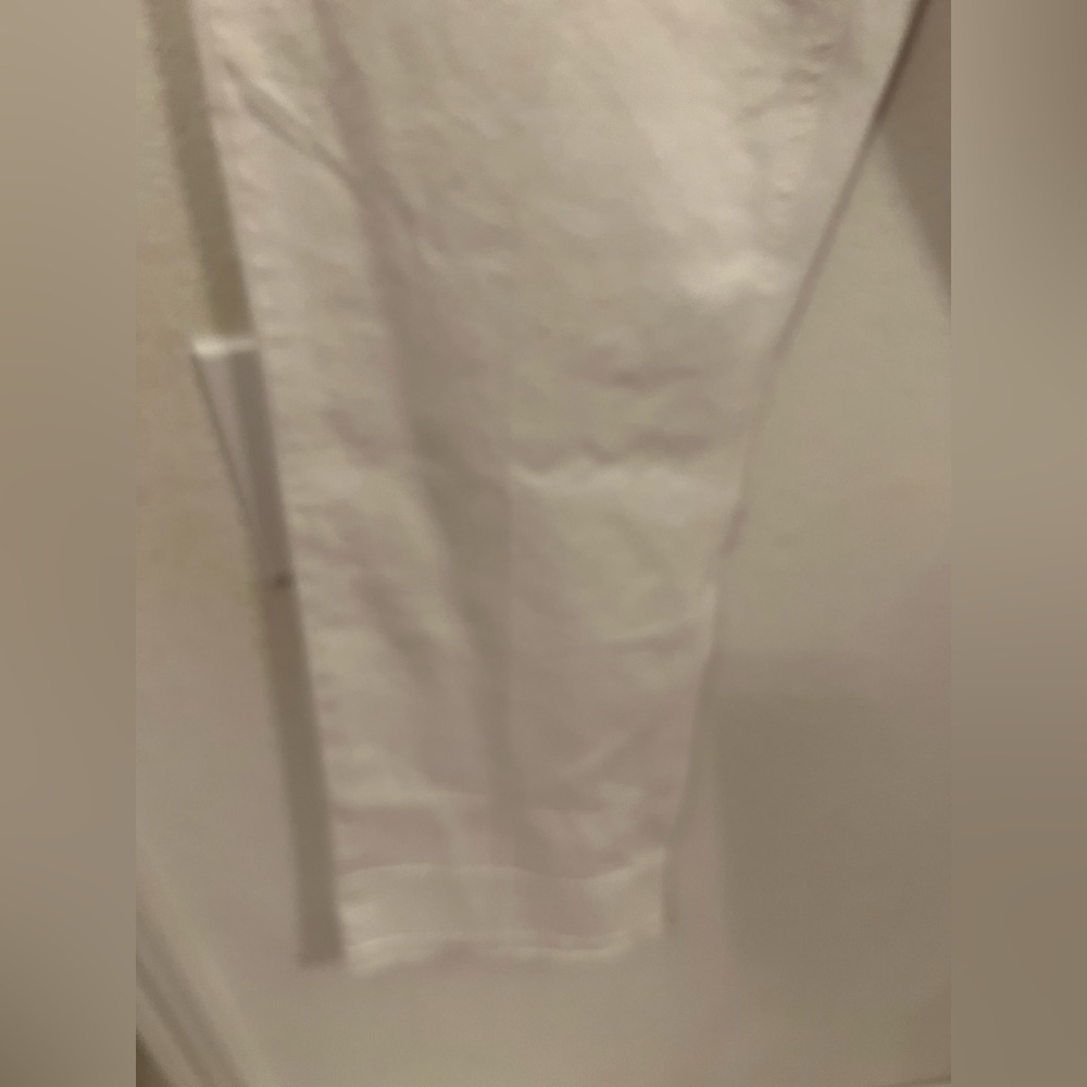 Joe’s High Rise Straight Crop White jeans 👖 - Picture 9 of 16